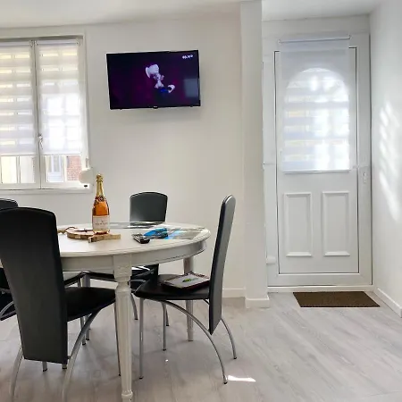 Apartman L'abri Cotier